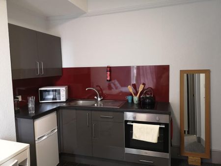 1 bedroom house to rent - Photo 2