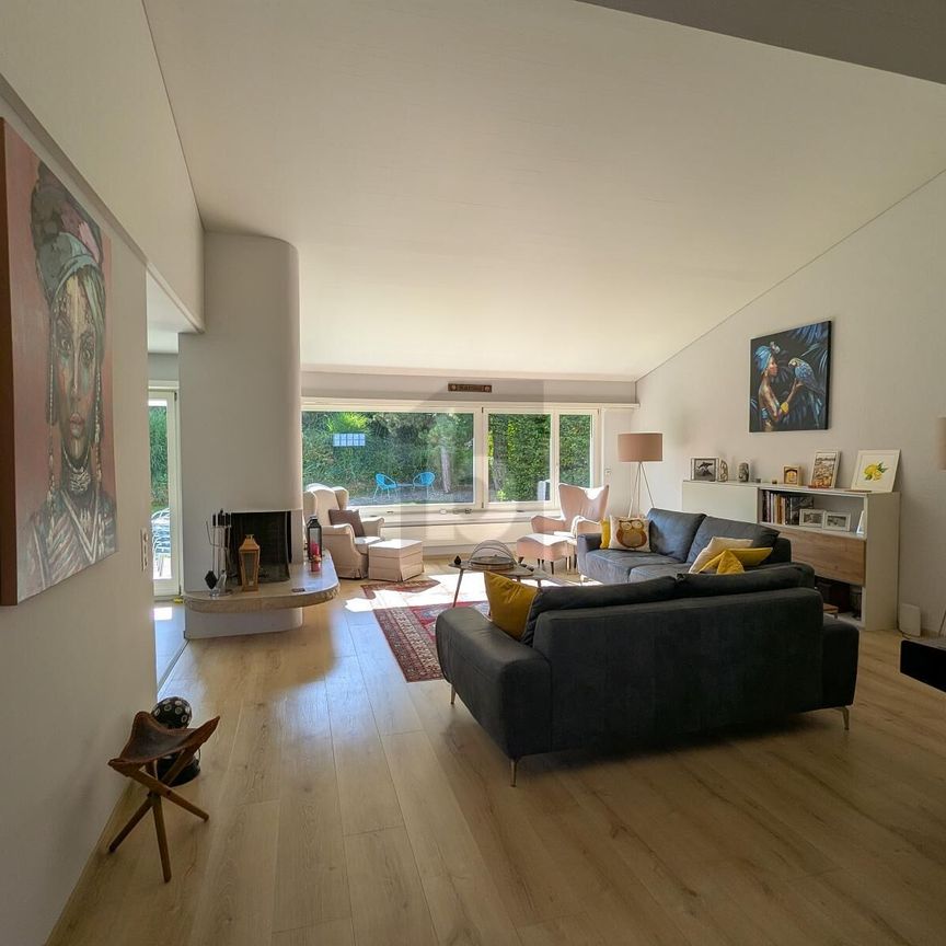 LIGHT-FLOODED WITH CHEMINÉE AND GARDEN - Foto 1