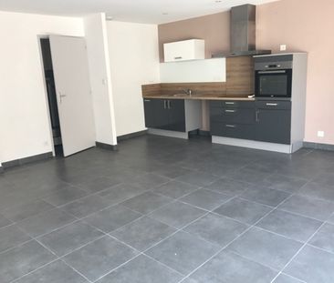 Location Appartement 3 pièces 67m² VILLENEUVE DE LA RAHO 66180 - Photo 3