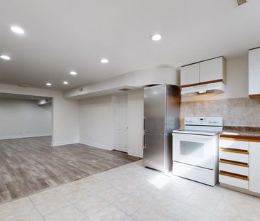 For Lease - 1 Ardmore Crescent, Richmond Hill, Ontario - Photo 3