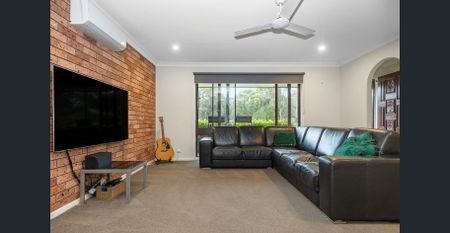 3 Bedroom Home - Photo 3