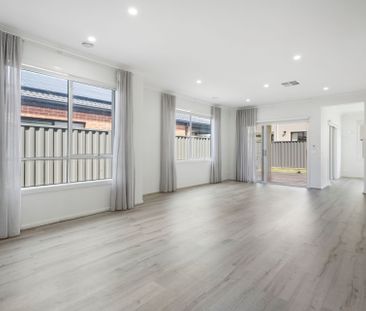 Light-Filled Design with Alfresco Entertaining and WIRs Throughout - Photo 4