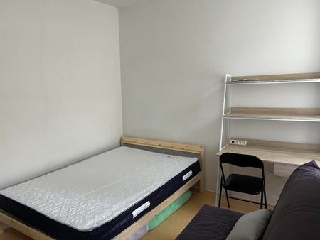 T1 - RUE ROBESPIERRE - 21.27 m² - Photo 3