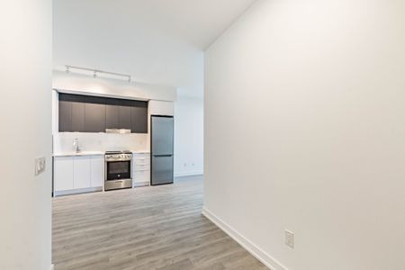 For Lease - 5105 Hurontario Street Unit# 422, Mississauga, Ontario - Photo 4