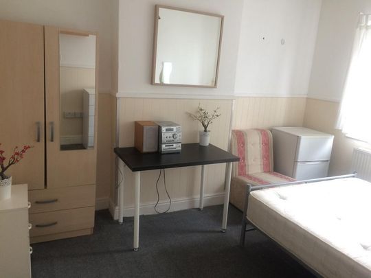 1 bedroom detached house to rent - Photo 1