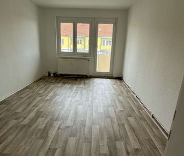 Gut geschnittene 2-Raum-Wohnung mit Balkon! - Foto 5