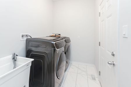 For Lease - 84 Littlewood Drive, Whitby, Ontario - Photo 3