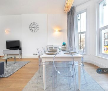 2 bedroom flat to rent - Photo 6