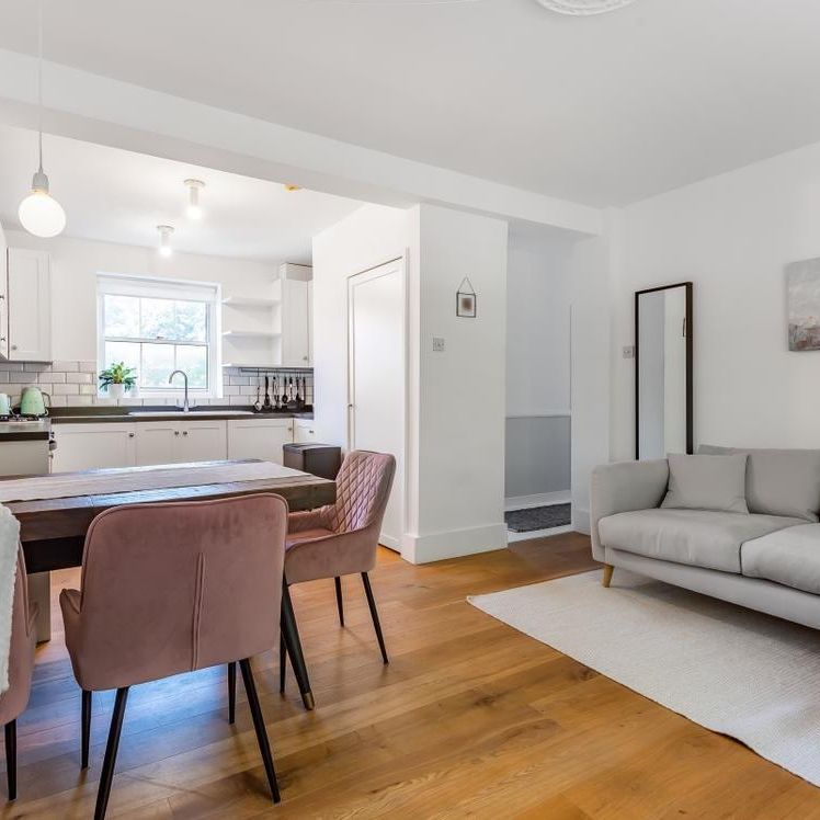 William Bonney, London SW4 - Photo 1