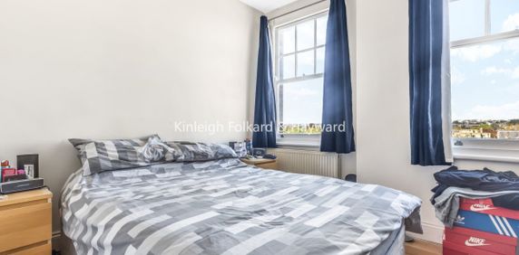 Bromley Road, London, SE6 - Photo 2