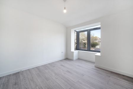 Eshan drive, Kent, London - Photo 2