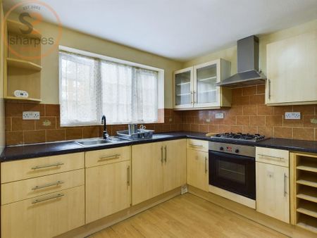 4 bedroom house to rent - Photo 3