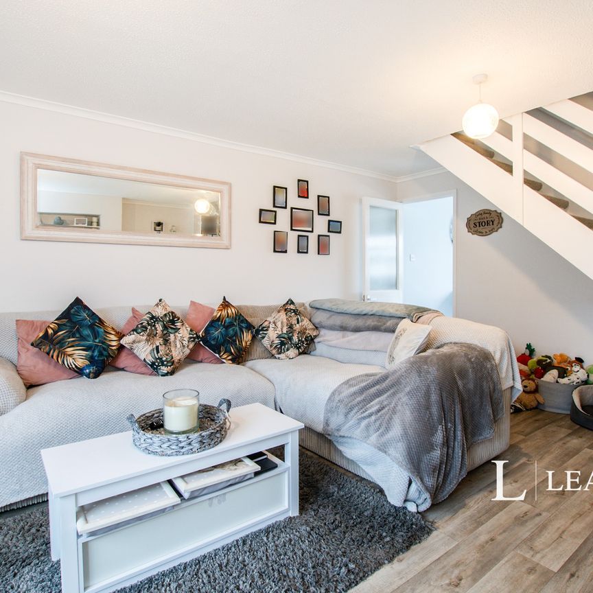 2 bedroom house to rent Bucklers Way, BH8 - Photo 1