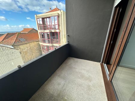 Apartamento T1 com Vista Mar para Arrendamento no Porto - Photo 3