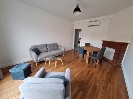 Location Appartement 2 pièces 55m² - Photo 3