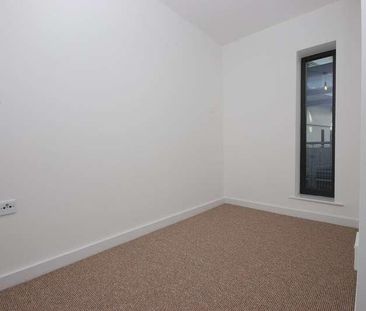 Victoria Street, Glossop, SK13 - Photo 1