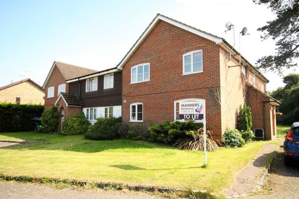 Bisley, Woking - Photo 1