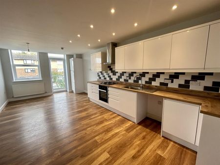 2 Bedroom Flat To Let - Photo 4