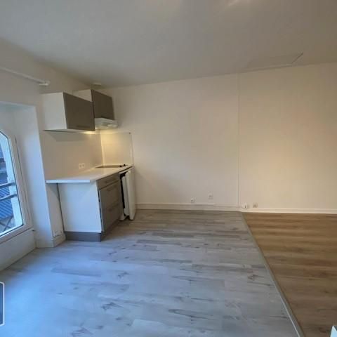 Location Appartement 1 pièce 22m² POITIERS 86000 - Photo 1