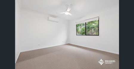 Beautiful Brand New Home in Convenient Location - Photo 5