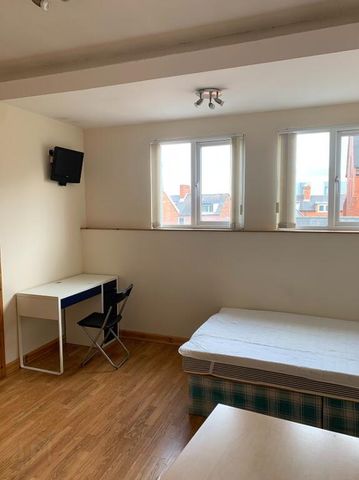 Unit 2, 14 CANTERBURY STREET, Belfast, BT7 1LB - Photo 4