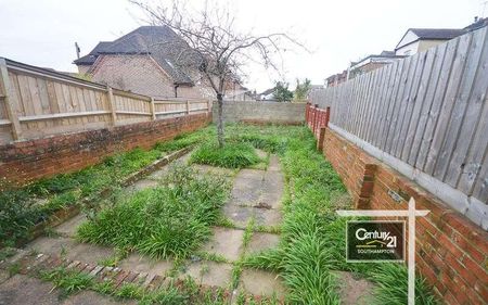 |ref: |, Middle Street, Southampton, SO14 - Photo 4