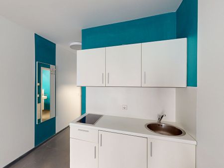 Für Studenten - Möbliertes 1-Zimmer-Apartment mit Einbauküche und Balkon - Photo 3