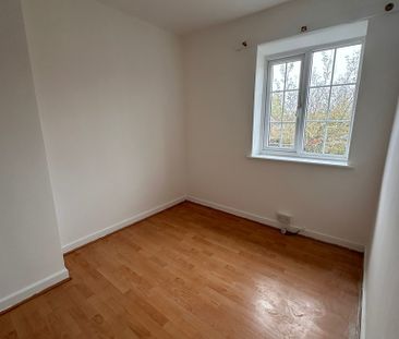 Allenby Square, Liverpool, L13 2BR - Photo 3