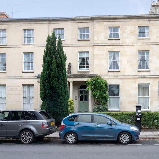 Montpellier Terrace, Cheltenham, GL50 - Photo 1