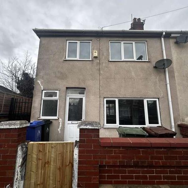 Dunmow Street, Grimsby, DN31 - Photo 1