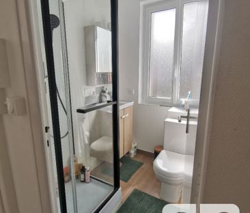 Location Appartement 2 pièces 23m² - Photo 3