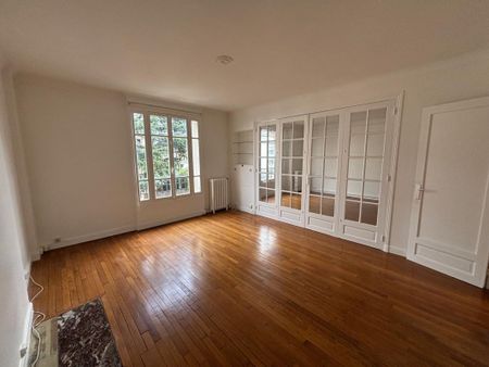 Location Appartement 2 pièces 75m² BOURG LA REINE 92340 - Photo 5