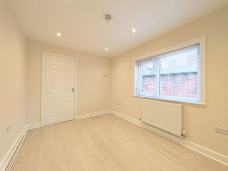 To Let – Upper Aughton Road, Southport – One Bedroom Ground Floor Flat - Photo 3