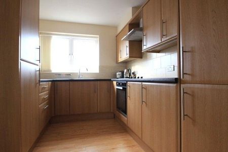 2 bedroom apartment to rent - Photo 4