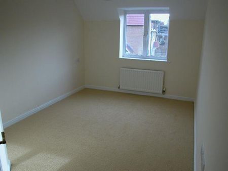 2 bedroom flat to rent - Photo 3