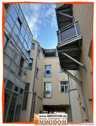 1,5-Zmmer-Wohnung mit EINBAUKÜCHE und Galerieetage im Herzen von Zwickau zu vermieten! - Foto 1