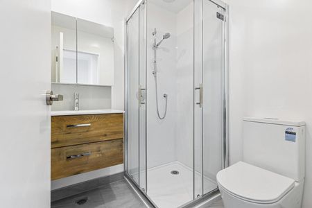 Stunning Two-Bedroom Townhouse for Rent in ... - Photo 5