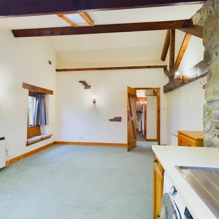 1 bedroom flat to rent - Photo 1