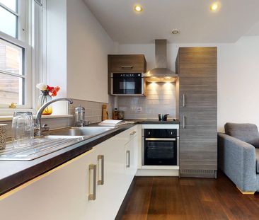 Apt 47, Park Square Residence - Photo 3