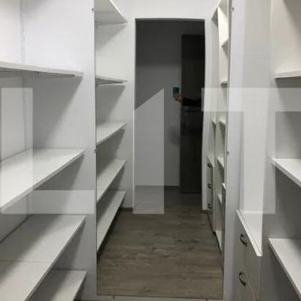 Apartament de 2 camere, 61 mp, parcare subterana, zona Piata 1 Mai - Photo 1
