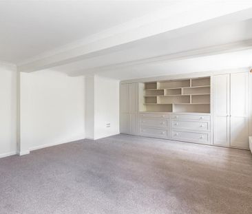 5 bedroom semi-detached house to rent - Photo 3