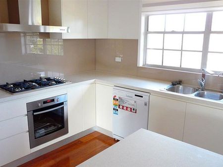 Deposit Taken for $990 per week - Photo 5