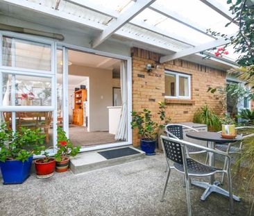 ELLERSLIE - Hawthorne Place 3 Bedroom one level Unit - Photo 3
