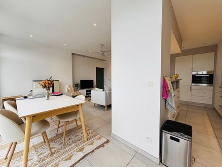 Appartement te huur - Foto 2