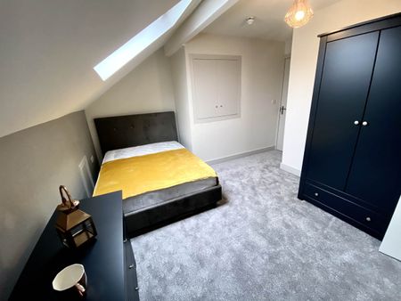 Hough Lane (room 5), Bramley, Leeds - Photo 5