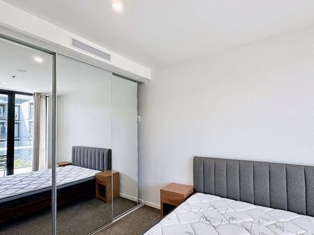 517/61 Cooyong Street, Braddon - Photo 2