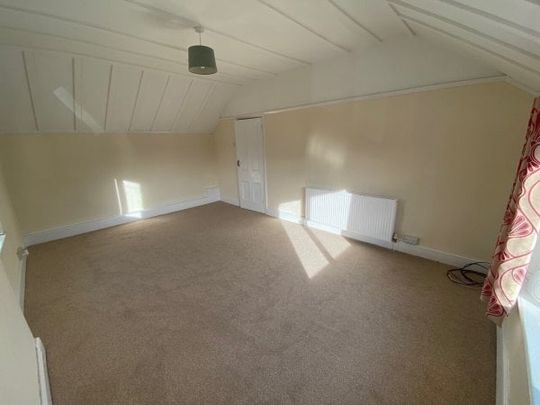 Badger Bait, Little Neston - Photo 1