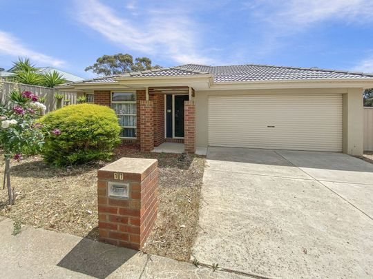 17 Aliza Avenue, California Gully - Photo 1