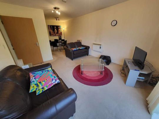 Bishops Corner, Stretford Road, Hulme, M15 - Photo 1