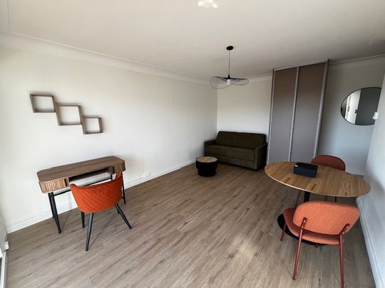 Location Appartement 1 pièce Meublé 27m² NANTES 44000 - Photo 1
